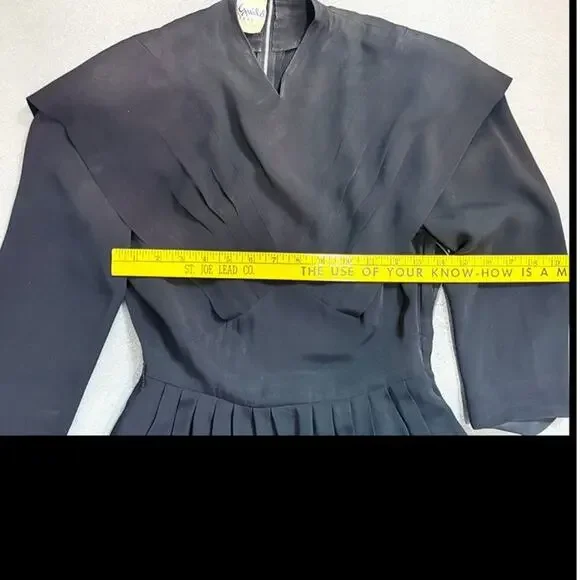 Vintage Junior Guild Original crepe black dress XS/S 1940's pristine - Picture 6 of 9